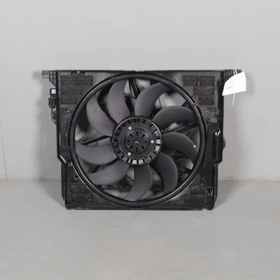 2011-2015 BMW 550i 650i 750i Radiator Fan 850 Watt 17428509743OEM Used - Imagem 1 de 4