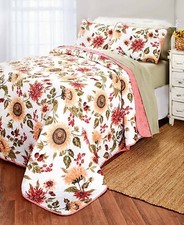 3-Pc. Sunflower Flower Quilt & Pillow Sham Set Yellow Coral White - Full Queen