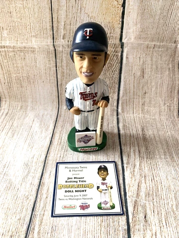 JOE MAUER MINNESOTA TWINS SGA Batting Title 2007 Bobblehead with coa Card Cover