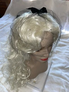 VINTAGE DELICATE Fascinator WHIMSIE BIRDCAGE VEIL 40s 50s RHINESTONES BOWS - Picture 1 of 11