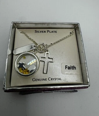 Collar y colgante de fe de piedra solar enchapado en plata con cristales genuinos Foto 1 de 2