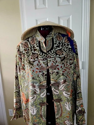 Abrigo/Disfraz Unisex Suave Surrounds Verde Claro Bordado Talla 2X Foto 1 de 4