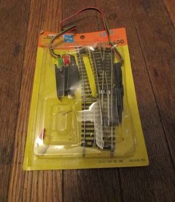 Vintage Atlas Tool Co N Scale Left Hand Switch w/ Remote Controller Made in USA - Image 1 of 4