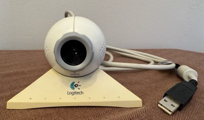 UNTESTED Vintage Logitech Quickcam USB Webcam 2000s Computer Camera Base and CD - Image 1 of 4