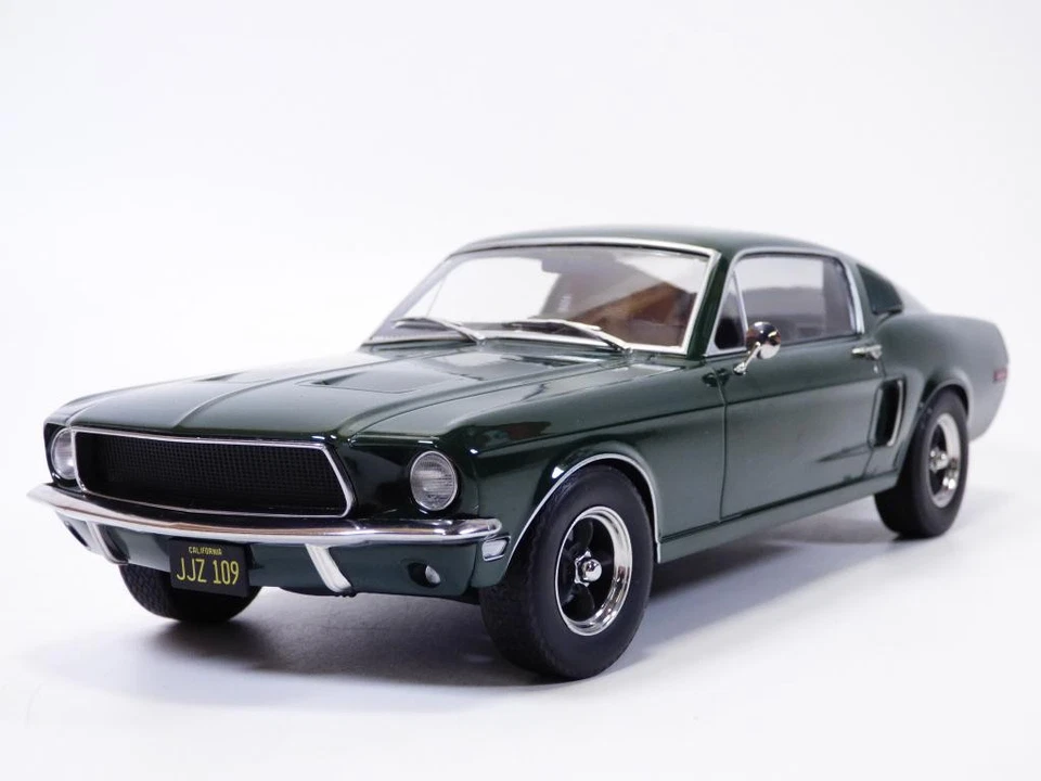 FORD MUSTANG GT Fastback BULLITT 1/18 - Image 1 of 1