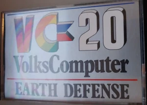 Earth Defense (1982) Commodore VIC 20 (cinta, manual, caja) funcionando clásico de 8 bits - Imagen 1 de 2