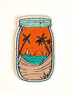 Embroidered Patch - Mason Jar - Beach Scene - Ocean - Travel - NEW - Iron-on/Sew - Picture 1 of 3