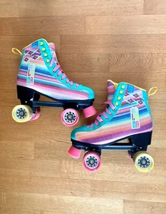 Rollschuhe /Roller Skates Disney Soy Luna Chaya Größe 42 bunt Regenbogen - Bild 1 von 10