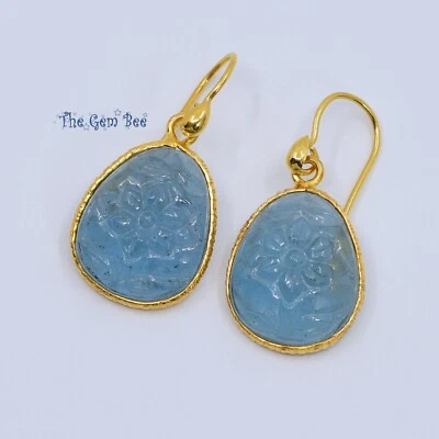Pendientes colgantes florales tallados en aguamarina azul fino de oro amarillo macizo de 18 quilates Foto 1 de 4
