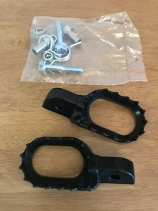 CLAVIJAS DE PIE AJUSTABLES DE ALUMINIO REPOSAPIÉS PARA GAS BETA SHERCO NEGRO - Imagen 1 de 1