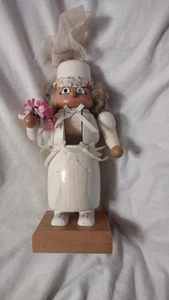 Cascanueces HHO Gordita Novia Hecho a Mano en Alemania! - Imagen 1 de 3