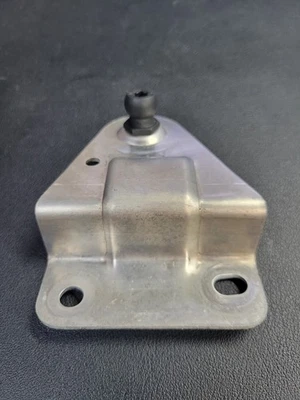 2016 BMW X5 Radiator Bracket OEM  7213702-05 R Right 4B - Image 1 of 4