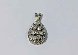 14K WHITE GOLD .40CTW ROUND WHITE DIAMOND CLUSTER PENDANT - Picture 1 of 9