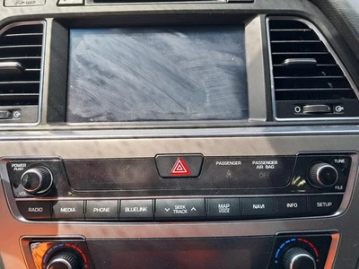 Used Infotainment Display fits: 2016 Hyundai Sonata display and receiver w/navig - Image 1 of 4