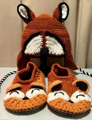 Lindo gorro naranja con orejeras y pantuflas a juego adulto mujer 5/6 Foto 1 de 4