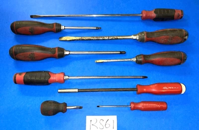 MAC TOOLS 9 PIECE ASSORTED SCREWDRIVER SET & BIT DRIVER - Image 1 of 4