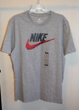 - Nike Short Sleeve Grey/Red Logo Cotten T-Shirt - Men’s Large - AR4993-063