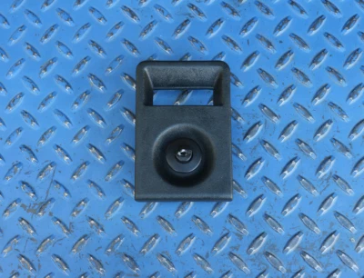 Manija de puerta de compartimento trasero Chevrolet Corvette C4 1991-1996 GM 10132955 Foto 1 de 4