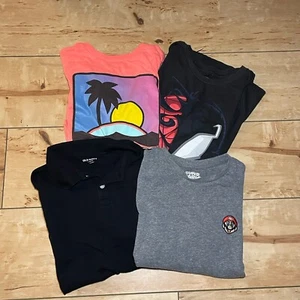 Old Navy Nintendo Marvel Lot Of 4 T-shirts Boys Size Large Pink Black Gray - Picture 1 of 9