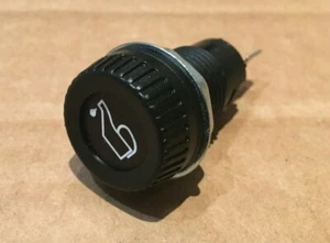 Red Oil Warning Light for 17mm hole. With BA9s bulb. 0-609-53 - Picture 1 of 3