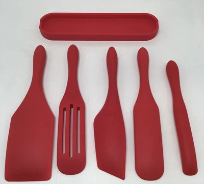 Mad Hungry 6 Piece Silicone Spurtle Set with Resting Piece In Raspberry
