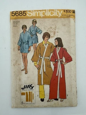 Simplicity 1973 Sewing Pattern #5685 Kimono Bathrobe Men Sz Medium 38-40 Uncut - Image 1 of 2