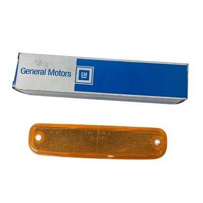 GM OEM NOS 73-80 Chevrolet GMC Truck Front Fender Marker Lamp Light 6270433 - Image 1 of 4