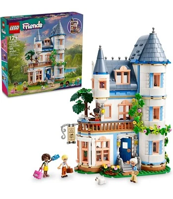 LEGO FRIENDS: Castle Bed and Breakfast (42638) con 4 mini muñecas, juguete para perros y más Foto 1 de 4