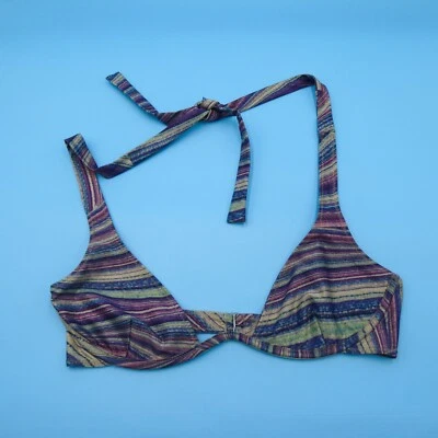 Top de biquíni Frankies biquínis listrado grande triângulo com fio Hailee Steinfeld - Imagem 1 de 4