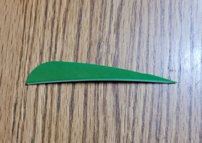 Paquete de 100 plumas de corte parabólico ala derecha de 4 pulgadas verde Foto 1 de 2