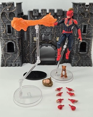 Figura de acción Marvel Select Avengers Captain Marvel 7" edición coleccionista Foto 1 de 4