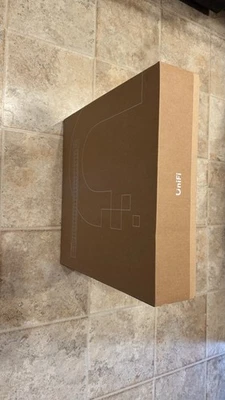 Ubiquiti UniFi 48 Port SFP+ Gigabit Managed Network Switch Silver USW-Pro-48-PoE - Image 1 of 4