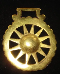 Vintage British Horse Brass Design Medallion - Picture 1 of 3