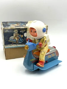 Masudaya Tin Litho Space Scooter Astronaut Rider 1960s Vintage Japan Boxed#FT25 - Picture 1 of 16