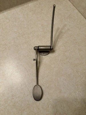 ORIGINAL STYLE SPOON PEDAL FIREWALL MOUNT WORKS ON 1932 FORDS AND OTHER HOT RODS Foto 1 de 4