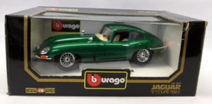 Burago 1/18 Scale Diecast - 3018 Jaguar E Type Coupe 1961 Bright Green Model Car - Picture 1 of 3