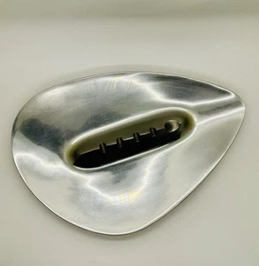 Cenicero boomerang atómico de aluminio fundido MCM B&B de colección - Imagen 1 de 4