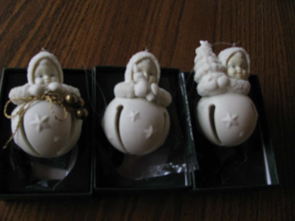 Juego de 3 Dept 56 Jingle Bell Jingle bebé Snowbabies, campana, vela, árbol Foto 1 de 4