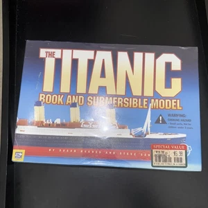 Titanic submersible model and book 1999 by Santini and Hughes NEW SEALED IN BOX - Picture 1 of 7