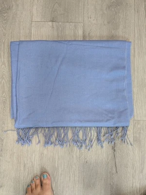 Bufanda envolvente vintage Cashmere Company azul lavanda lana/seda Nepal Foto 1 de 4