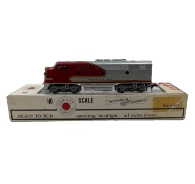 Ho Scale Engine Stewart Hobbies F3 Phase I Powered Santa Fe Passenger #8010 - Image 1 of 4