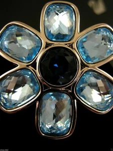 SIGNED SWAROVSKI BLUE TOPAZ CRYSTAL FLOWER PIN~BROOCH RETIRED RARE NEW  - Picture 1 of 6