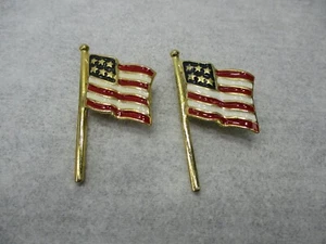 2 United States of America USA Flag Unsigned Enamel Brooch Pin - Picture 1 of 5
