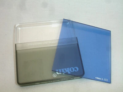 Cokin  A series 022 coef. +1 BLUE filter with plastic case 80c , No 22 - Image 1 of 3