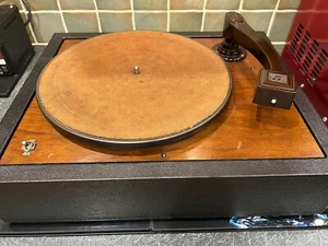 VINTAGE ELECTRIC COLUMBIA GRAMOPHONE - FULLY WORKING - PART OF MY OWN COLLECTION - Picture 1 of 4