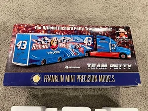Richard Petty 1/43 Team Petty/ STP Franklin Mint Hauler NIB - Picture 1 of 2