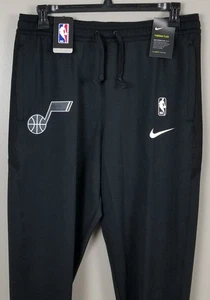 PANTALONES DE CALENTAMIENTO NIKE UTAH JAZZ EMITIDOS POR EL EQUIPO DE LA NBA NEGROS RAROS NUEVOS (TALLA XLT XL-ALTO) - Imagen 1 de 15