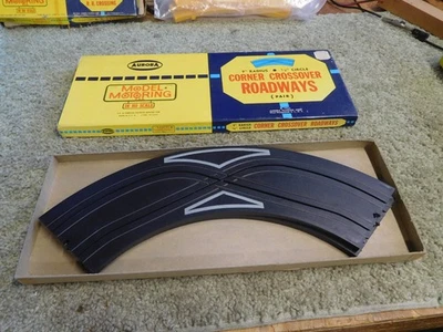 Aurora T-Jet # 1513 Corner Crossover Track, w/box,  1 pr. 1965 - Image 1 of 2