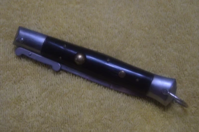 8,5” Rizzuto Estileto Acero Inoxidable Plegable Botón Liberación (Necesita reparación) LEER Foto 1 de 4