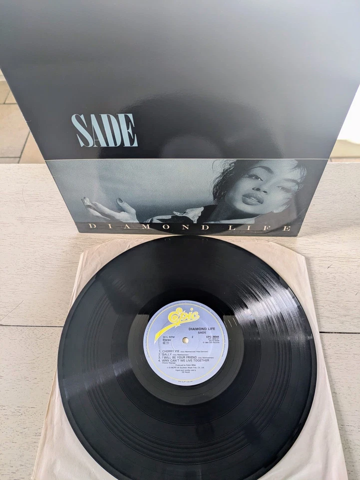 SADE DIAMOND LIFE 1984 Vinyl LP A3 B3 EPC 26044 PROCLEANED TESTED Read Descript - Image 1 of 4